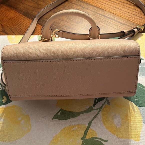 Michael Kors - Picture 5 of 6